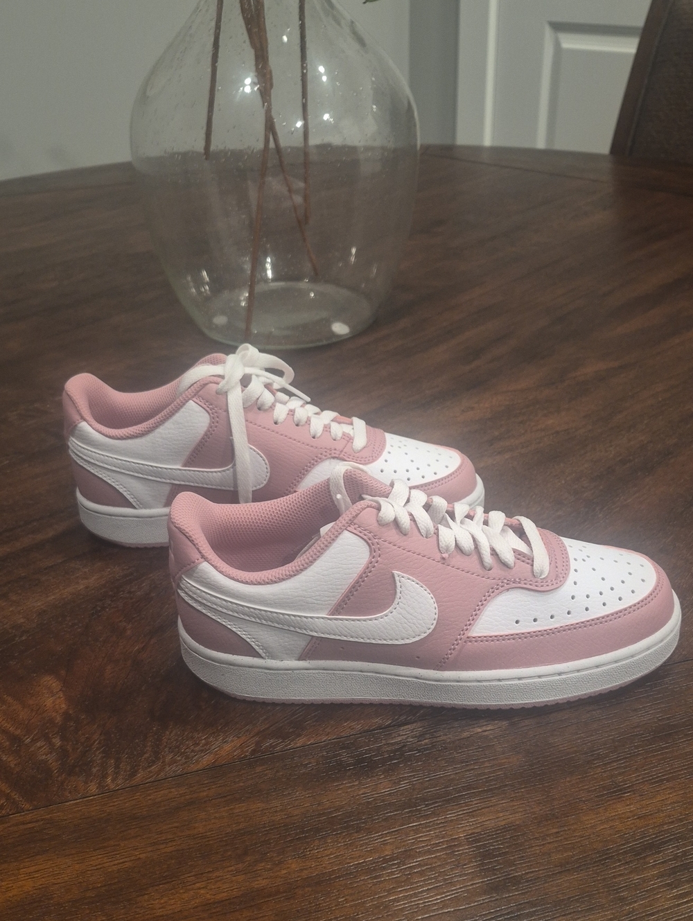 New Nike Women's Court Borough